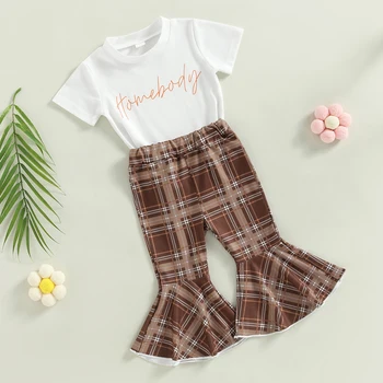 Комплекты Летней одежды для новорожденных девочек, футболка с круглым вырезом и буквенным принтом с коротким рукавом и клетчатыми расклешенными штанами, одежда для младенцев