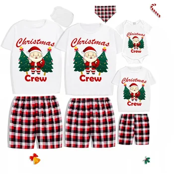 Одинаковые рождественские семейные пижамы С Рождественской елкой Короткий семейный комплект